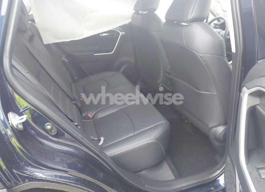Photo 8 of 2025 Toyota Rav4 XLE PREMIUM (VIN 2T3A1RFV5SW532318)