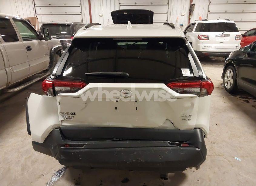 Photo 16 of 2021 Toyota Rav4 XLE PREMIUM (VIN 2T3A1RFV6MW170874)