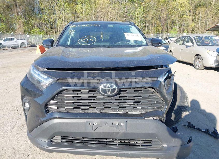 Photo 12 of 2022 Toyota Rav4 XLE PREMIUM (VIN 2T3A1RFV6NC283890)