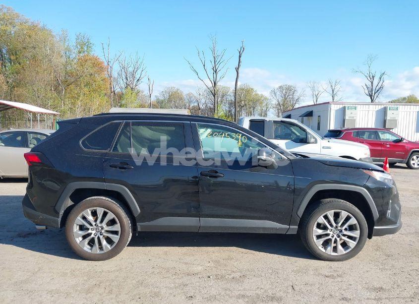 Photo 13 of 2022 Toyota Rav4 XLE PREMIUM (VIN 2T3A1RFV6NC283890)