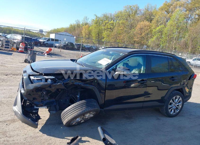 Photo 14 of 2022 Toyota Rav4 XLE PREMIUM (VIN 2T3A1RFV6NC283890)