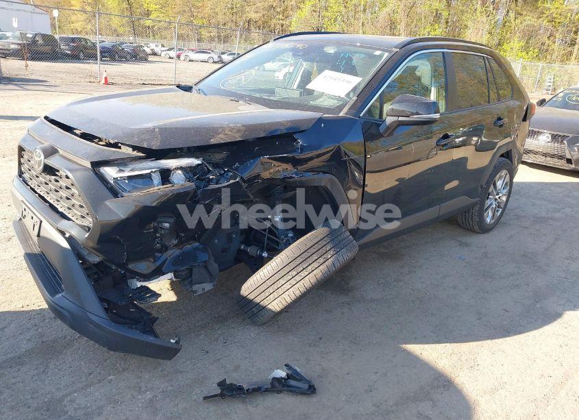 Photo 6 of 2022 Toyota Rav4 XLE PREMIUM (VIN 2T3A1RFV6NC283890)