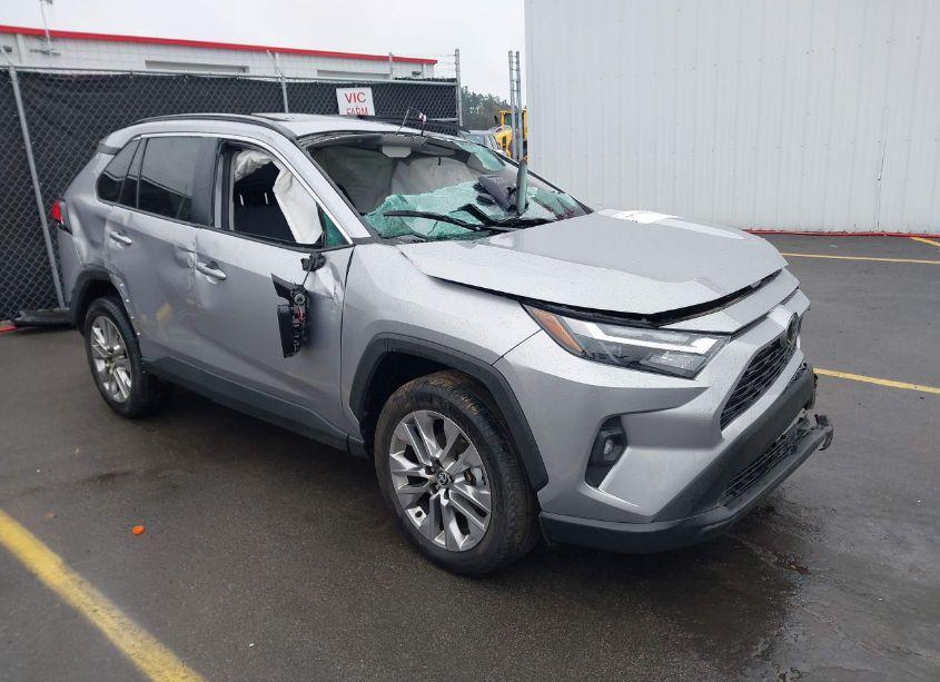 2023 Toyota Rav4 XLE PREMIUM (VIN 2T3A1RFV6PC371728) main photo