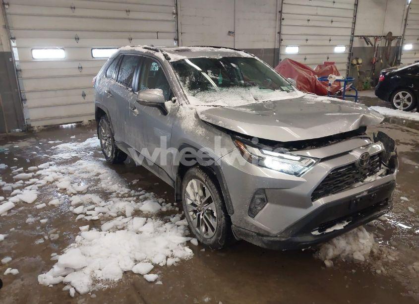 2023 Toyota Rav4 XLE PREMIUM (VIN 2T3A1RFV6PC374323) main photo