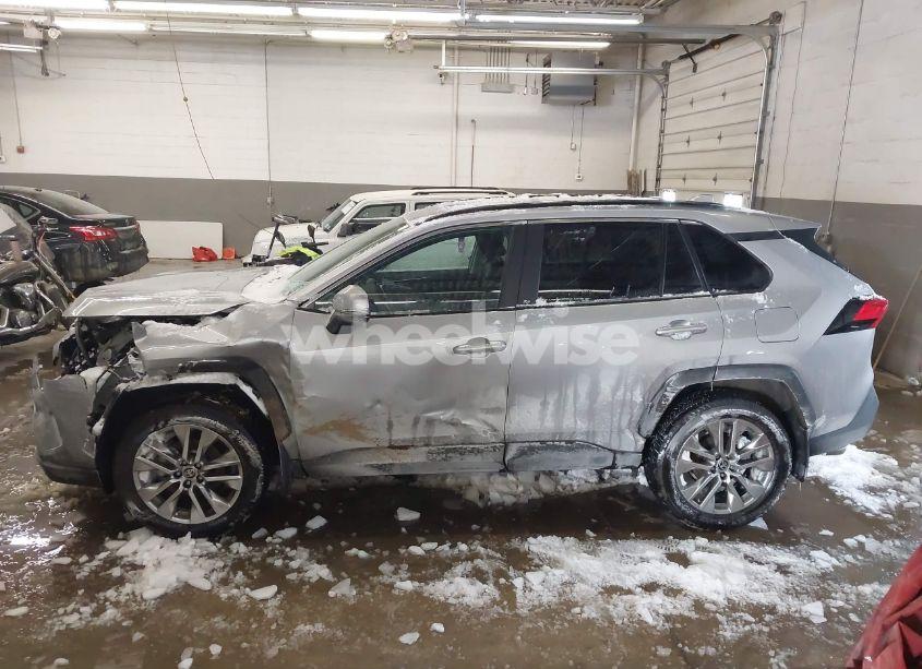 Photo 15 of 2023 Toyota Rav4 XLE PREMIUM (VIN 2T3A1RFV6PC374323)