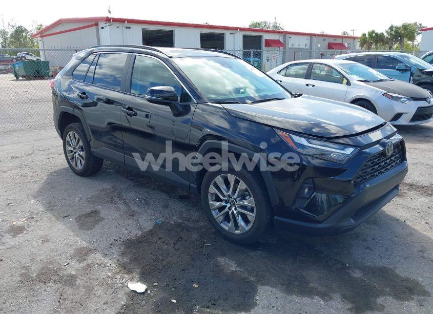 2023 Toyota Rav4 XLE PREMIUM (VIN 2T3A1RFV6PC375648) main photo