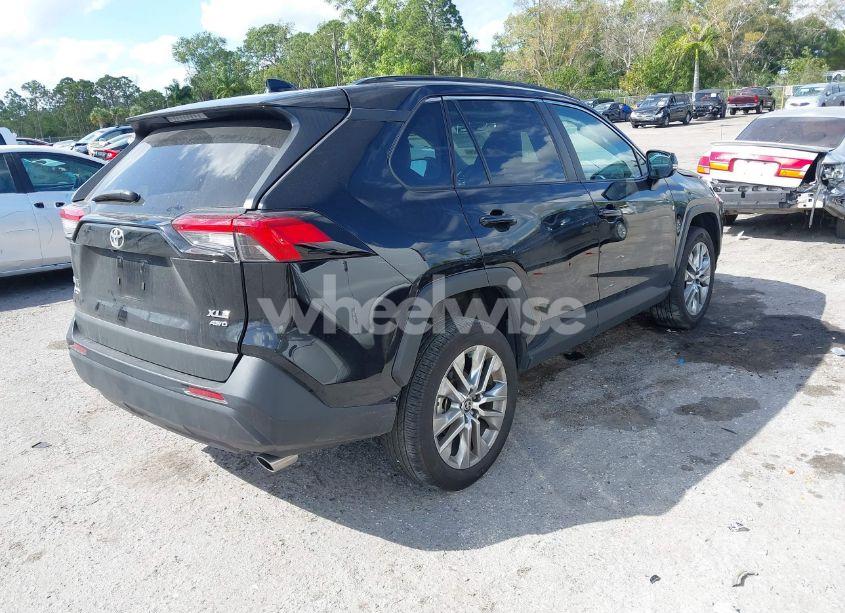 Photo 4 of 2023 Toyota Rav4 XLE PREMIUM (VIN 2T3A1RFV6PC375648)