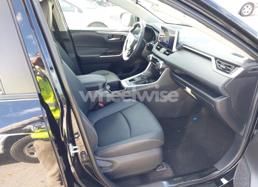 Photo 5 of 2023 Toyota Rav4 XLE PREMIUM (VIN 2T3A1RFV6PC375648)