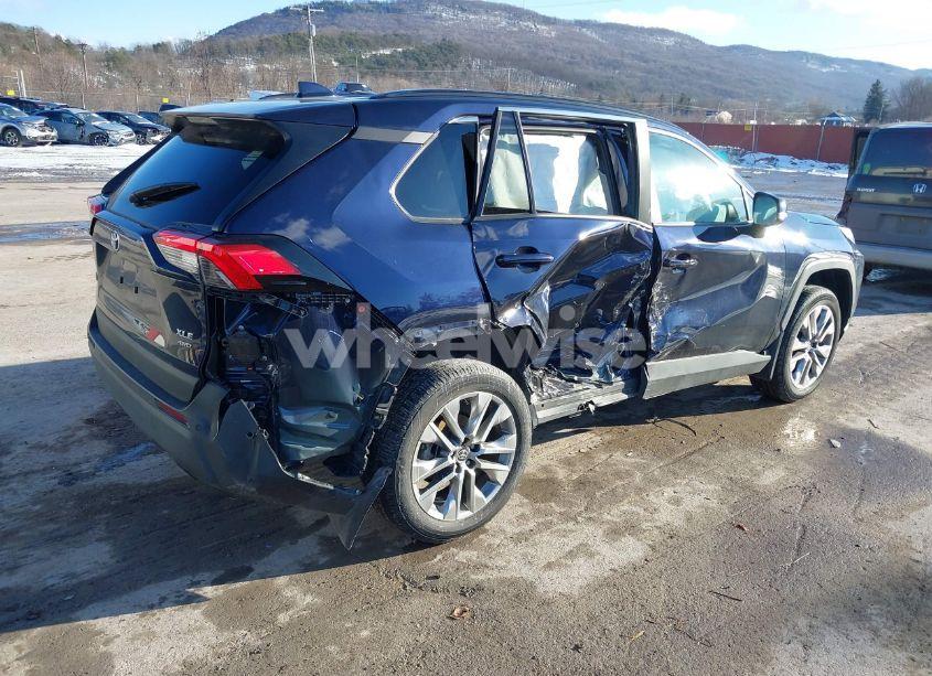 Photo 4 of 2023 Toyota Rav4 XLE PREMIUM (VIN 2T3A1RFV6PW377091)