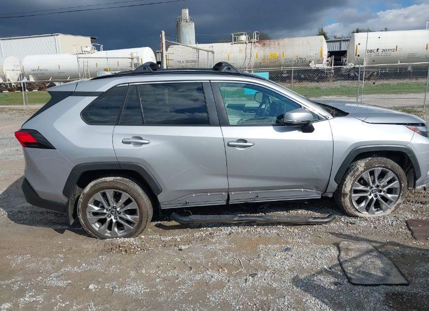 Photo 13 of 2023 Toyota Rav4 XLE PREMIUM (VIN 2T3A1RFV6PW391606)