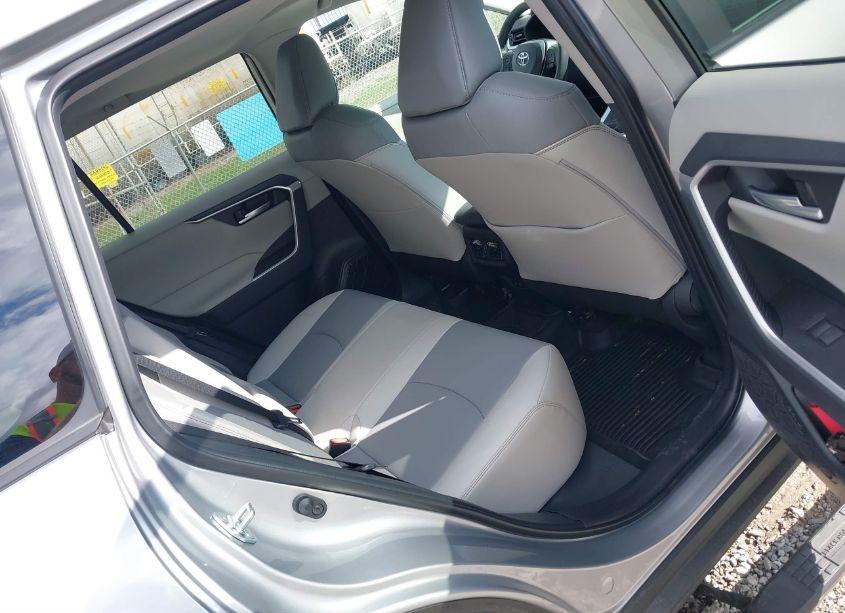 Photo 8 of 2023 Toyota Rav4 XLE PREMIUM (VIN 2T3A1RFV6PW391606)