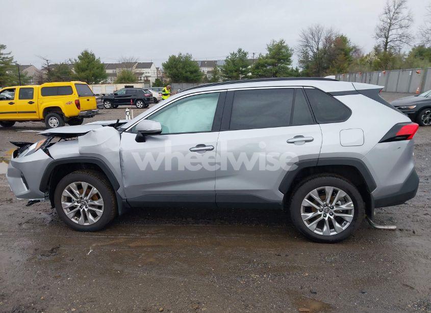 Photo 14 of 2025 Toyota Rav4 XLE PREMIUM (VIN 2T3A1RFV6SC503413)