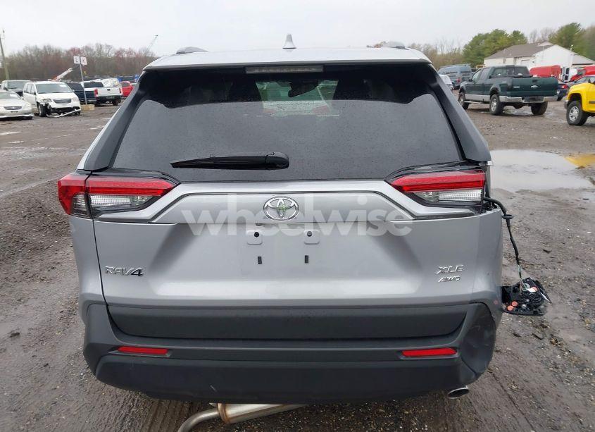 Photo 16 of 2025 Toyota Rav4 XLE PREMIUM (VIN 2T3A1RFV6SC503413)