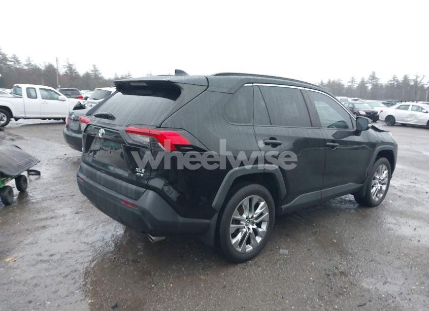 Photo 4 of 2019 Toyota Rav4 XLE PREMIUM (VIN 2T3A1RFV7KC010677)