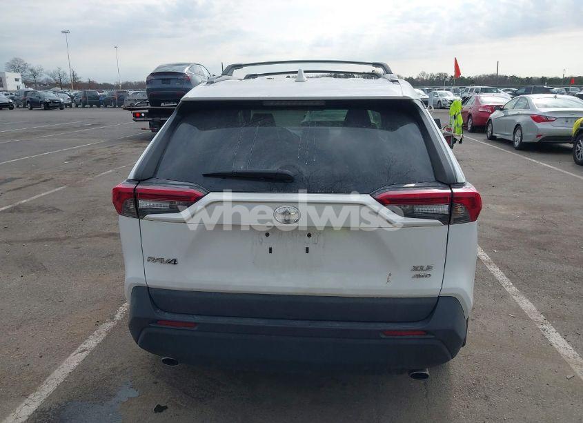 Photo 16 of 2020 Toyota Rav4 XLE PREMIUM (VIN 2T3A1RFV7LC140573)