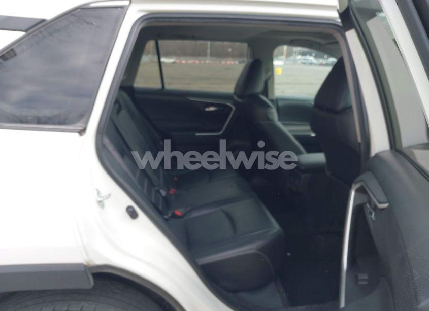 Photo 8 of 2020 Toyota Rav4 XLE PREMIUM (VIN 2T3A1RFV7LC140573)