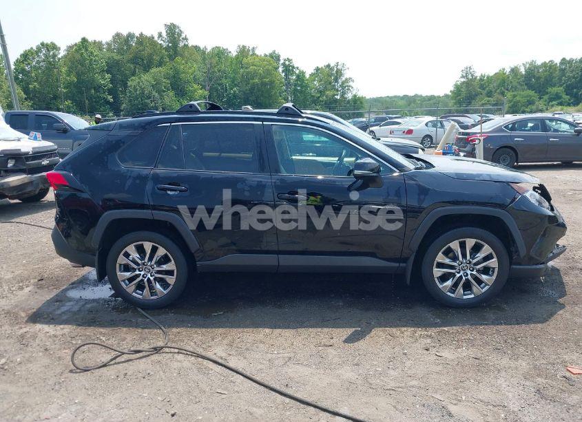 Photo 13 of 2020 Toyota Rav4 XLE PREMIUM (VIN 2T3A1RFV7LW086948)