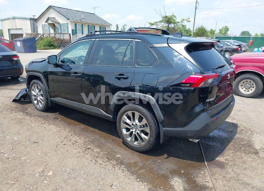 Photo 3 of 2020 Toyota Rav4 XLE PREMIUM (VIN 2T3A1RFV7LW086948)