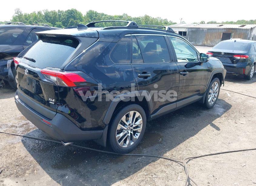 Photo 4 of 2020 Toyota Rav4 XLE PREMIUM (VIN 2T3A1RFV7LW086948)