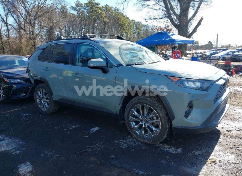 Photo 13 of 2020 Toyota Rav4 XLE PREMIUM (VIN 2T3A1RFV7LW092653)