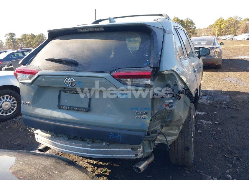 Photo 16 of 2020 Toyota Rav4 XLE PREMIUM (VIN 2T3A1RFV7LW092653)