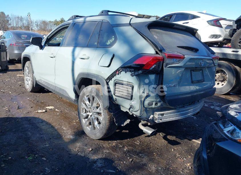 Photo 3 of 2020 Toyota Rav4 XLE PREMIUM (VIN 2T3A1RFV7LW092653)