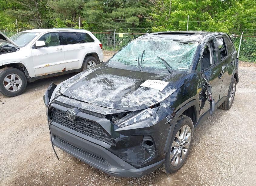 Photo 6 of 2021 Toyota Rav4 XLE PREMIUM (VIN 2T3A1RFV7MC145340)