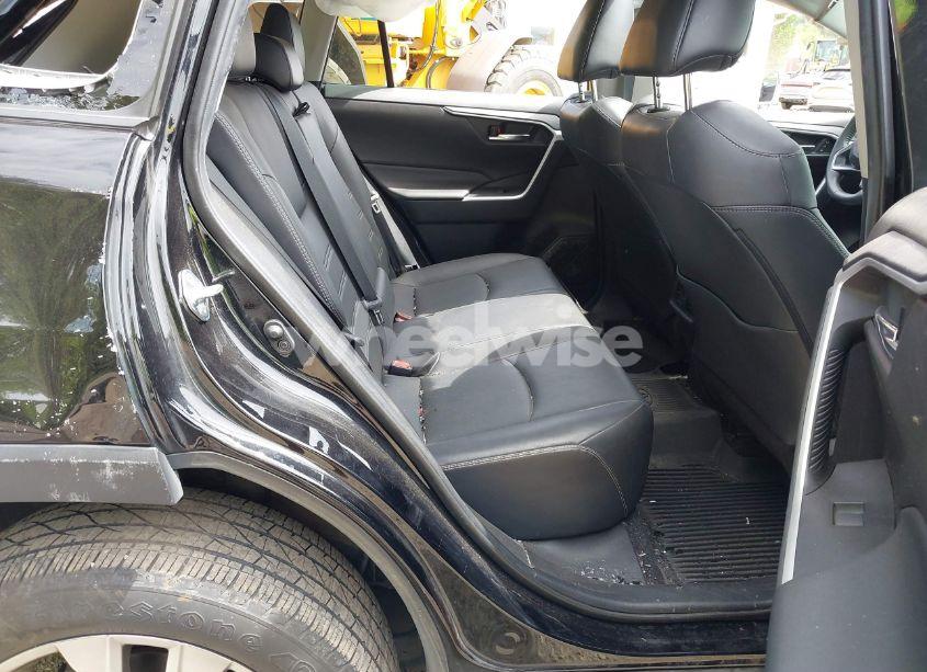 Photo 8 of 2021 Toyota Rav4 XLE PREMIUM (VIN 2T3A1RFV7MC145340)