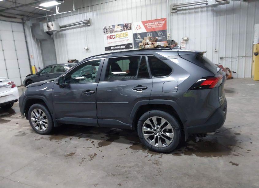 Photo 14 of 2021 Toyota Rav4 XLE PREMIUM (VIN 2T3A1RFV7MC249746)