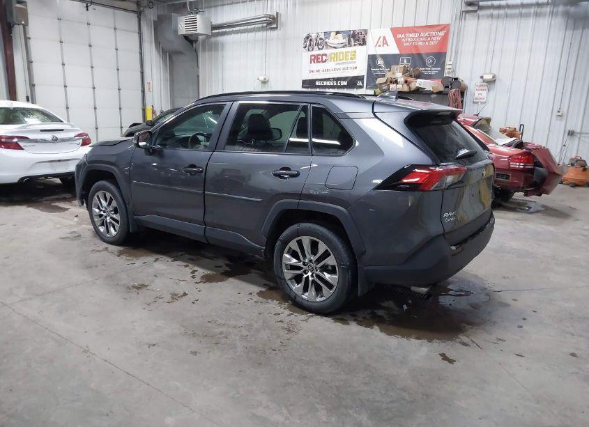 Photo 3 of 2021 Toyota Rav4 XLE PREMIUM (VIN 2T3A1RFV7MC249746)