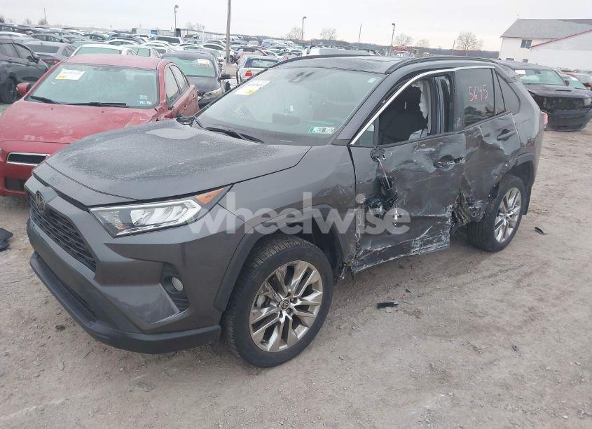 Photo 2 of 2021 Toyota Rav4 XLE PREMIUM (VIN 2T3A1RFV7MW234453)