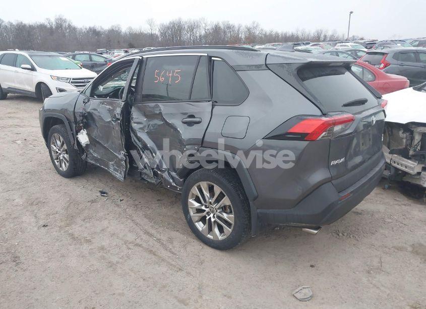 Photo 3 of 2021 Toyota Rav4 XLE PREMIUM (VIN 2T3A1RFV7MW234453)