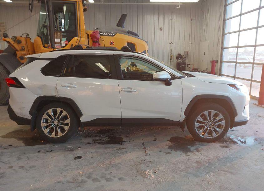 Photo 13 of 2023 Toyota Rav4 XLE PREMIUM (VIN 2T3A1RFV7PW390271)