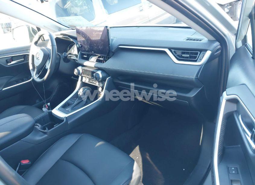 Photo 5 of 2023 Toyota Rav4 XLE PREMIUM (VIN 2T3A1RFV7PW393090)