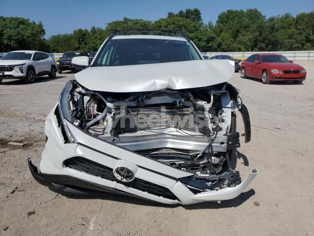 Photo 4 of 2024 TOYOTA RAV4 XLE PREMIUM (VIN 2T3A1RFV7RW427533)