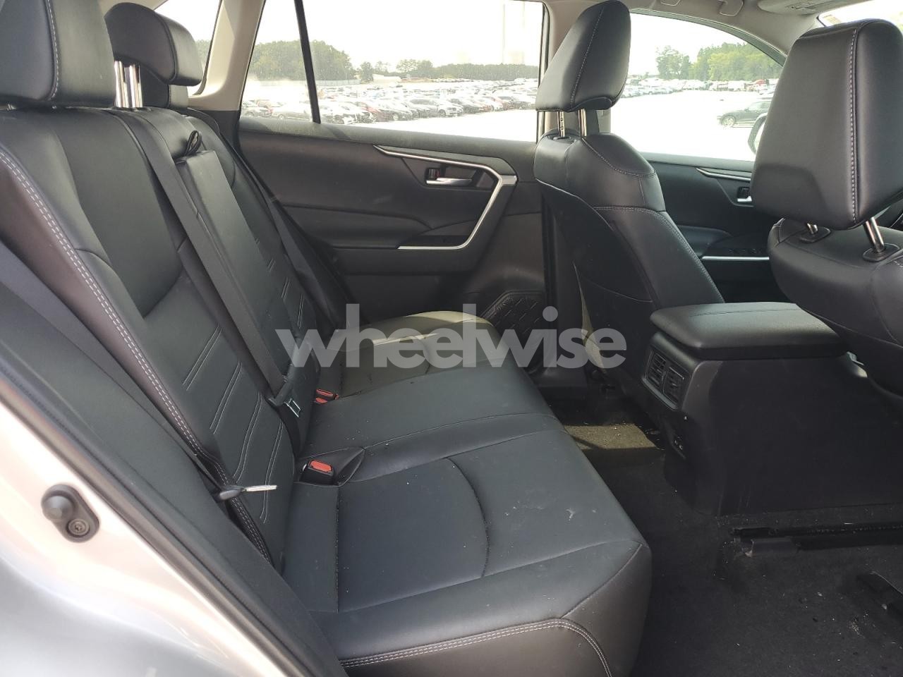 Photo 10 of 2024 TOYOTA RAV4 XLE PREMIUM (VIN 2T3A1RFV7RW469698)