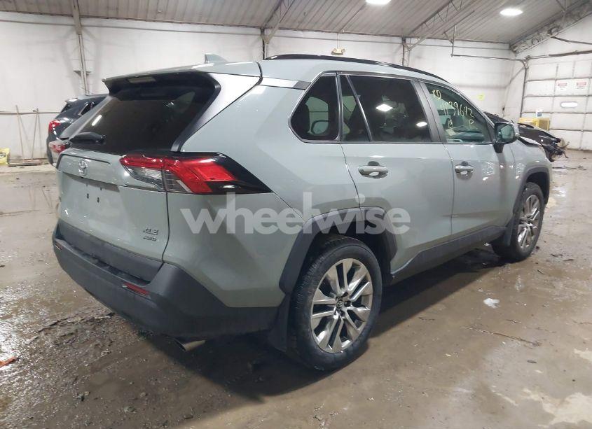 Photo 4 of 2019 Toyota Rav4 XLE PREMIUM (VIN 2T3A1RFV8KC056339)