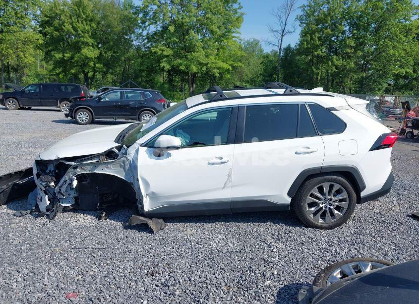 Photo 14 of 2020 Toyota Rav4 XLE PREMIUM (VIN 2T3A1RFV8LW119570)