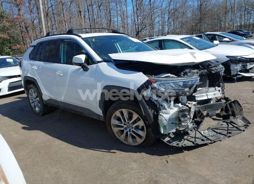 2020 Toyota Rav4 XLE PREMIUM (VIN 2T3A1RFV8LW136689) main photo