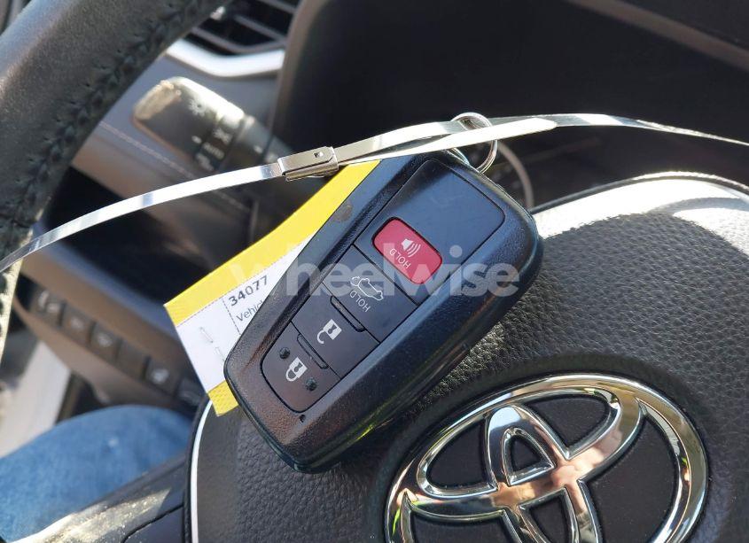 Photo 11 of 2020 Toyota Rav4 XLE PREMIUM (VIN 2T3A1RFV8LW136689)
