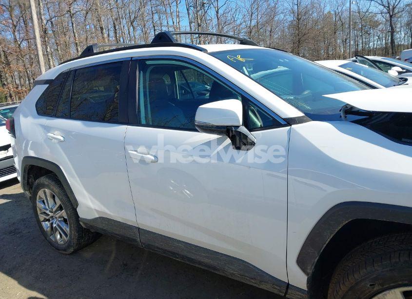 Photo 14 of 2020 Toyota Rav4 XLE PREMIUM (VIN 2T3A1RFV8LW136689)