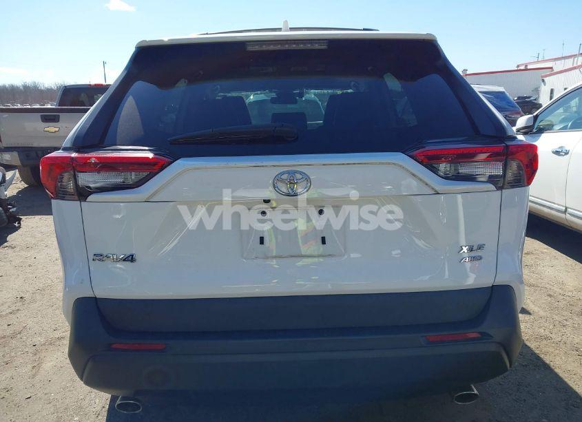 Photo 17 of 2020 Toyota Rav4 XLE PREMIUM (VIN 2T3A1RFV8LW136689)