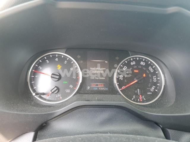 Photo 13 of 2021 TOYOTA RAV4 XLE PREMIUM (VIN 2T3A1RFV8MC181084)