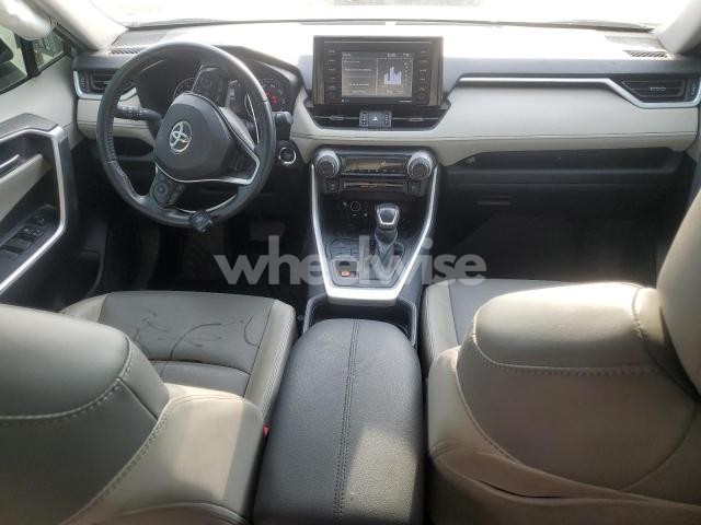 Photo 11 of 2021 TOYOTA RAV4 XLE PREMIUM (VIN 2T3A1RFV8MW167233)