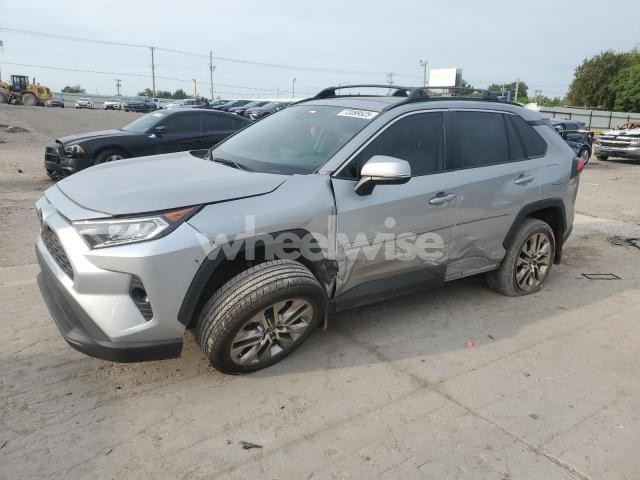Photo 2 of 2021 TOYOTA RAV4 XLE PREMIUM (VIN 2T3A1RFV8MW167233)