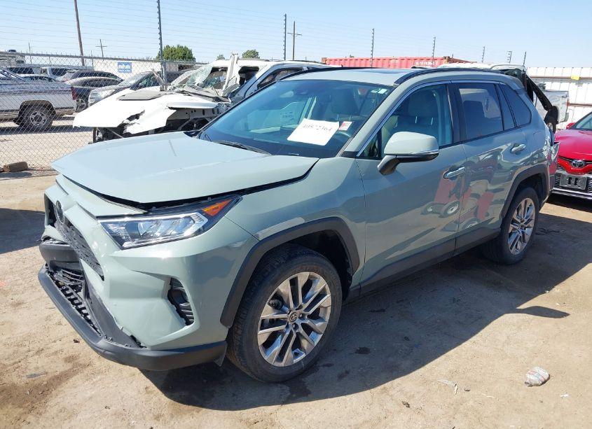Photo 2 of 2021 Toyota Rav4 XLE PREMIUM (VIN 2T3A1RFV8MW213935)