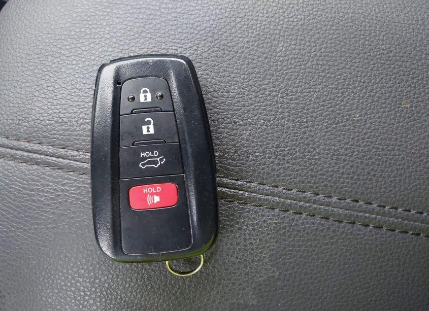 Photo 11 of 2023 Toyota Rav4 XLE PREMIUM (VIN 2T3A1RFV8PC336947)