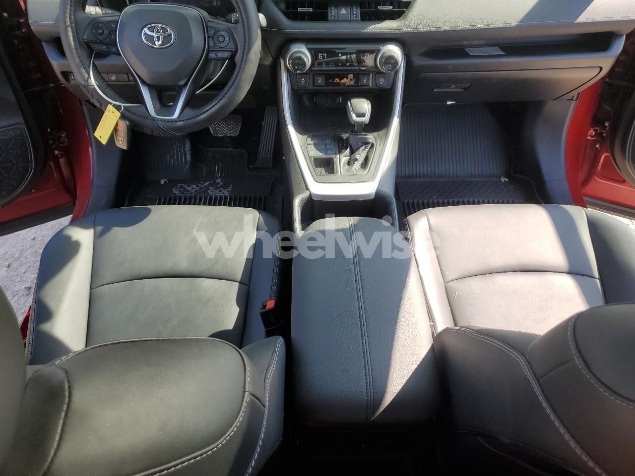Photo 8 of 2025 TOYOTA RAV4 XLE PREMIUM (VIN 2T3A1RFV8SW540994)