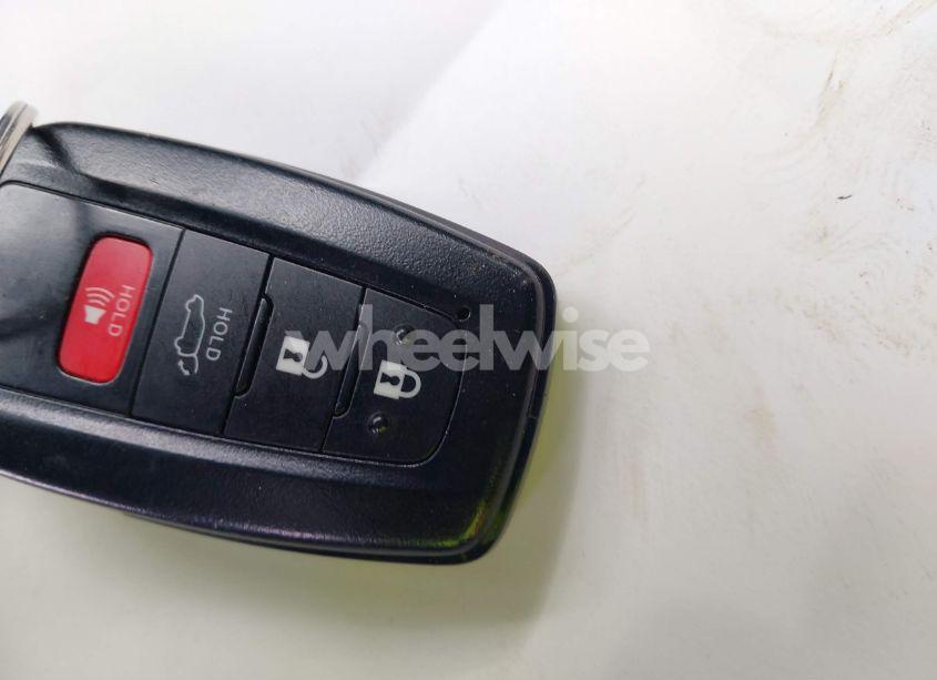 Photo 11 of 2019 Toyota Rav4 XLE PREMIUM (VIN 2T3A1RFV9KC025908)