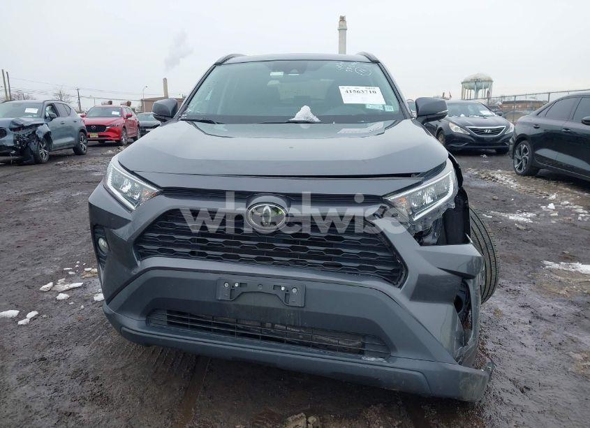 Photo 13 of 2019 Toyota Rav4 XLE PREMIUM (VIN 2T3A1RFV9KC025908)